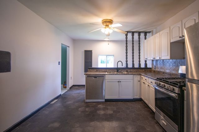 2218 POPLAR Street, Erie, PA 16502