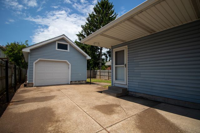 2218 POPLAR Street, Erie, PA 16502