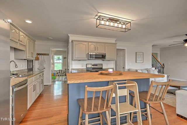 4021 Lakota Place, Kingsport, TN 37664