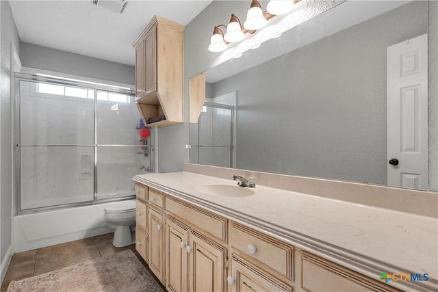 206 Navajo Trail, Gatesville, TX 76528