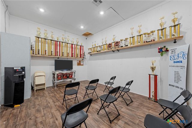 206 Navajo Trail, Gatesville, TX 76528