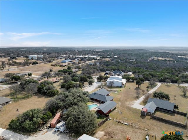 206 Navajo Trail, Gatesville, TX 76528