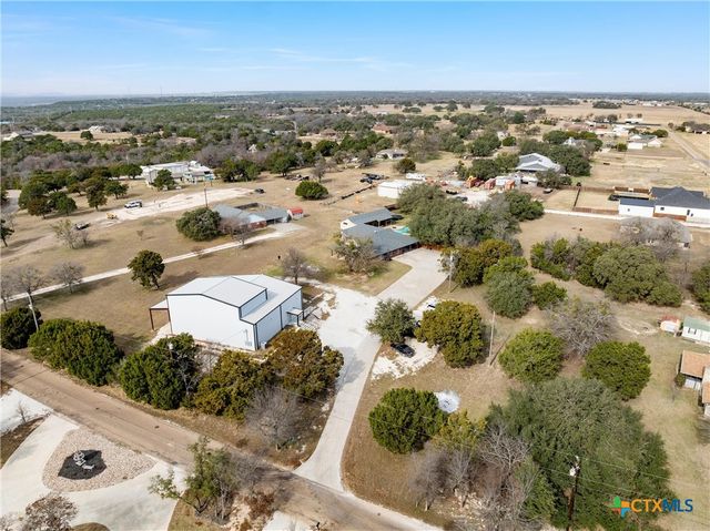 206 Navajo Trail, Gatesville, TX 76528