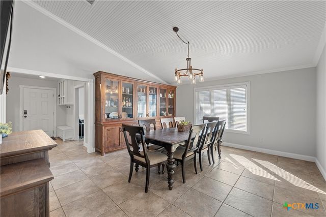 206 Navajo Trail, Gatesville, TX 76528