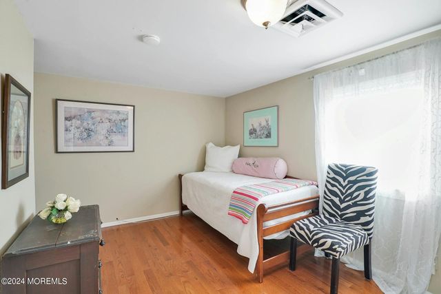 919 N Ocean Avenue, Mantoloking, NJ 08738