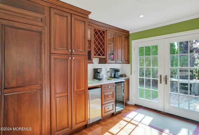 919 N Ocean Avenue, Mantoloking, NJ 08738