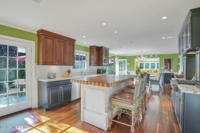 919 N Ocean Avenue, Mantoloking, NJ 08738