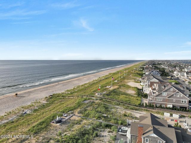 919 N Ocean Avenue, Mantoloking, NJ 08738