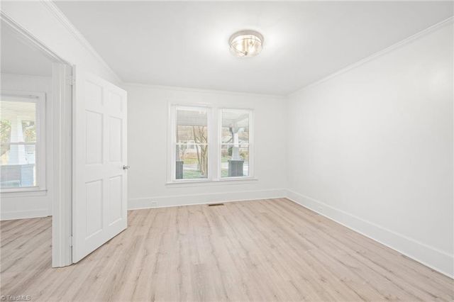 108 Wintergreen Road, Winston-salem, NC 27107