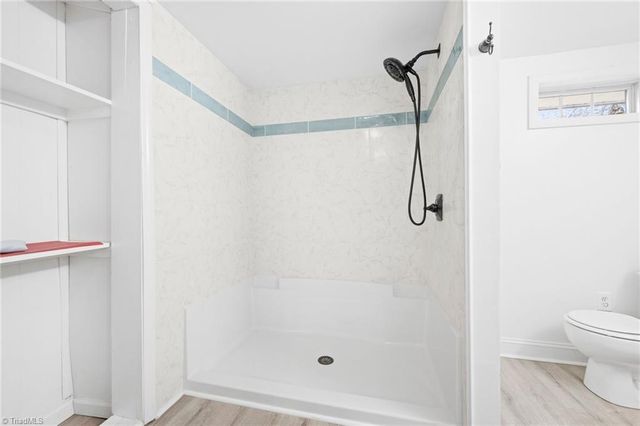 108 Wintergreen Road, Winston-salem, NC 27107