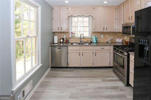 59 Cedar Way, Dallas, GA 30132