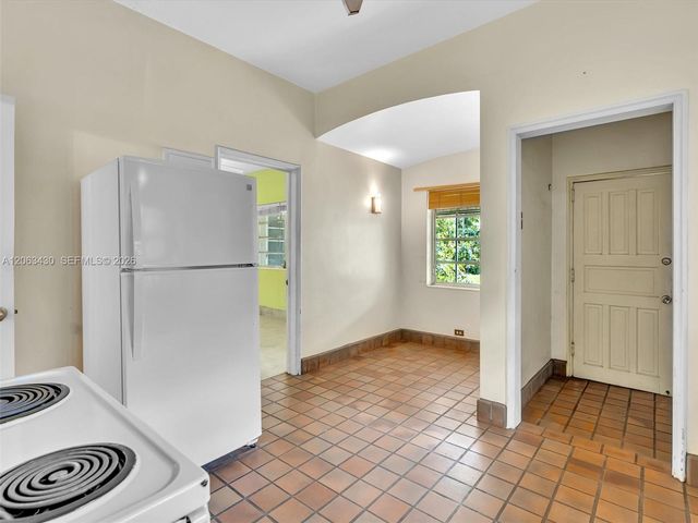 1228 SW 17th St, Miami, FL 33145