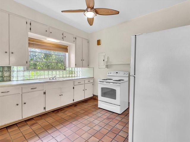 1228 SW 17th St, Miami, FL 33145
