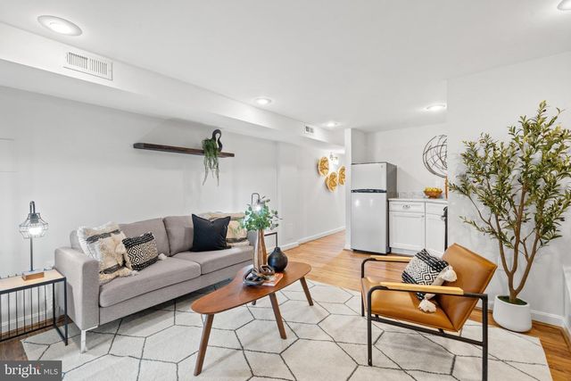1426 MASSACHUSETTS AVE SE, Washington, DC 20003