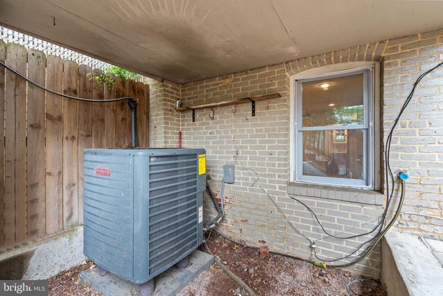 1426 MASSACHUSETTS AVE SE, Washington, DC 20003