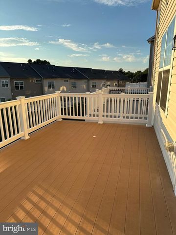 9075 ALEXANDER WAY, Manassas Park, VA 20111