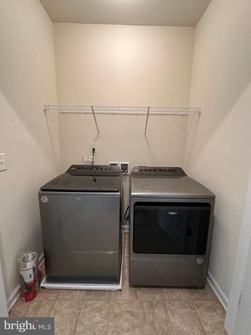 9075 ALEXANDER WAY, Manassas Park, VA 20111