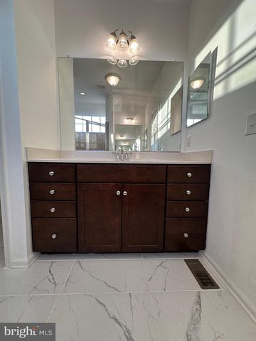 9075 ALEXANDER WAY, Manassas Park, VA 20111