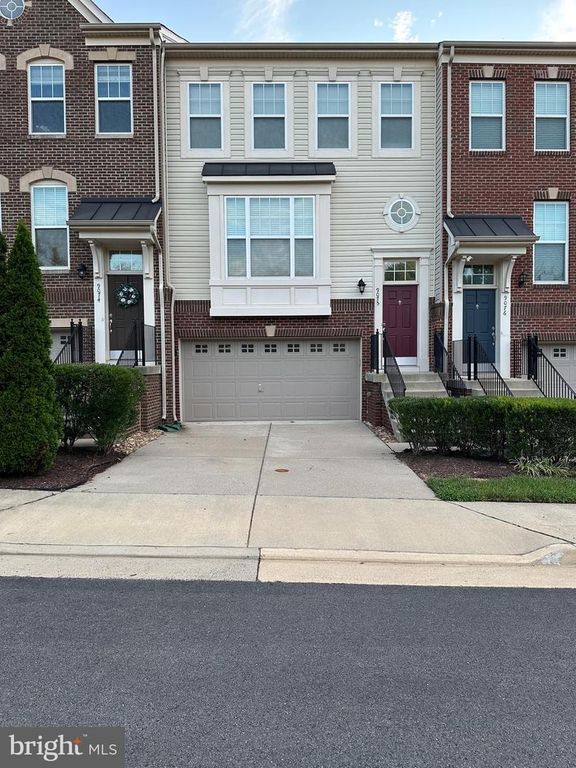9075 ALEXANDER WAY, Manassas Park, VA 20111