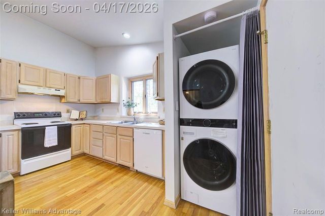 29537 Greenland Street, Livonia, MI 48154