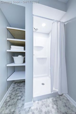 29537 Greenland Street, Livonia, MI 48154