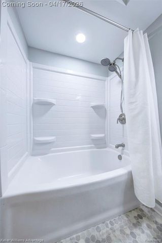 29537 Greenland Street, Livonia, MI 48154