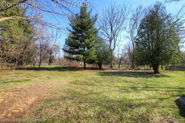 29537 Greenland Street, Livonia, MI 48154