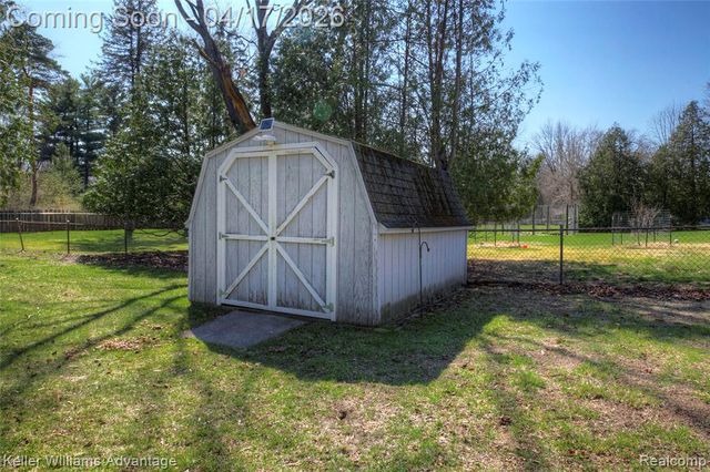 29537 Greenland Street, Livonia, MI 48154