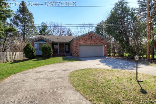 29537 Greenland Street, Livonia, MI 48154