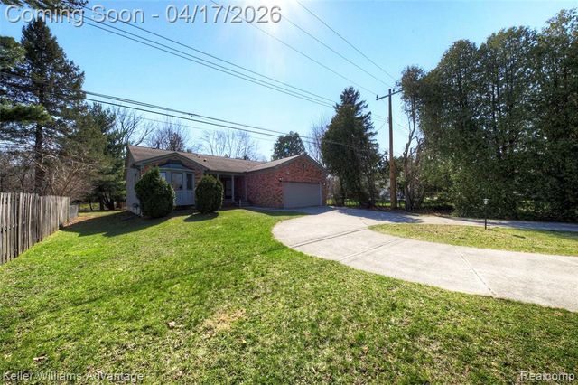 29537 Greenland Street, Livonia, MI 48154