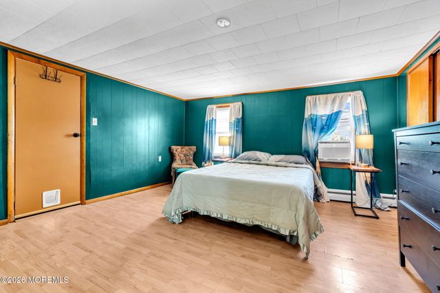 6 New Brunswick Avenue, Matawan, NJ 07747