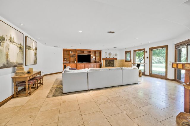 15805 Buddy Ave, Volente, TX 78641