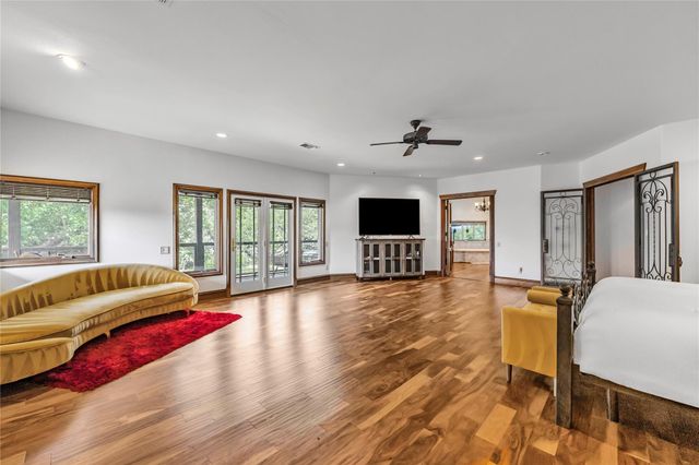 15805 Buddy Ave, Volente, TX 78641