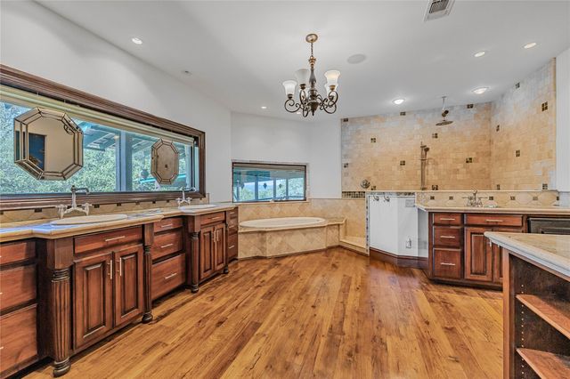 15805 Buddy Ave, Volente, TX 78641