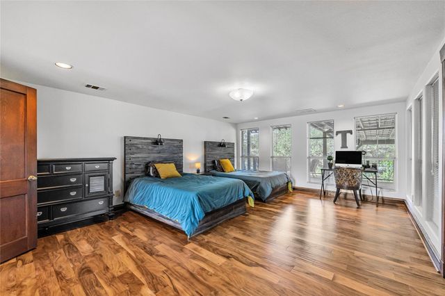 15805 Buddy Ave, Volente, TX 78641