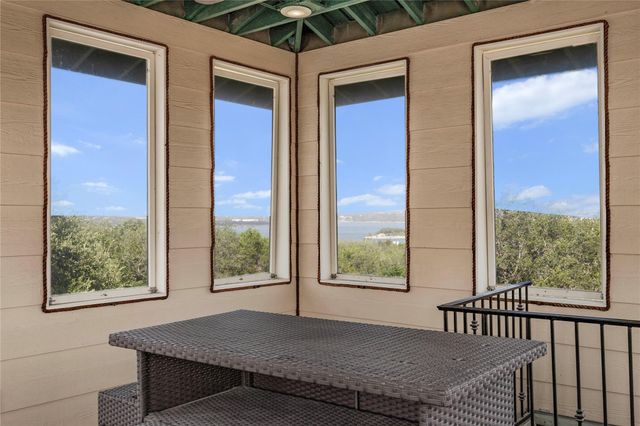15805 Buddy Ave, Volente, TX 78641