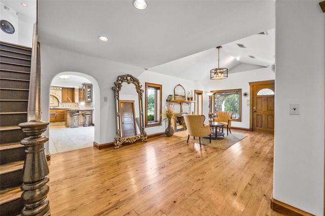 15805 Buddy Ave, Volente, TX 78641