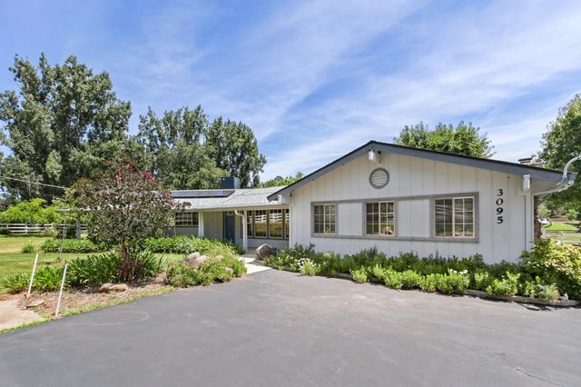 3095 Edgewood Ln, Newcastle, CA 95658