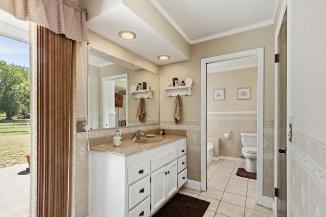 3095 Edgewood Ln, Newcastle, CA 95658