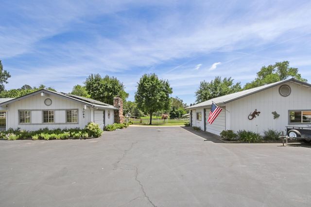 3095 Edgewood Ln, Newcastle, CA 95658