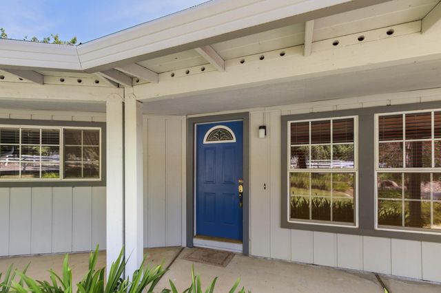 3095 Edgewood Ln, Newcastle, CA 95658