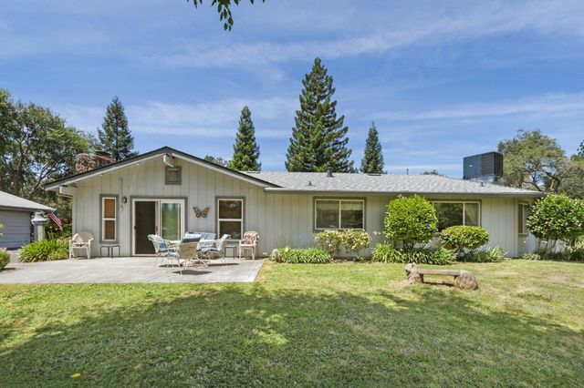 3095 Edgewood Ln, Newcastle, CA 95658