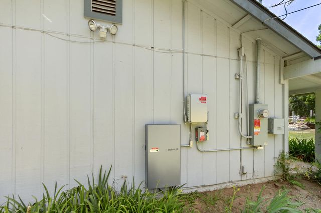 3095 Edgewood Ln, Newcastle, CA 95658