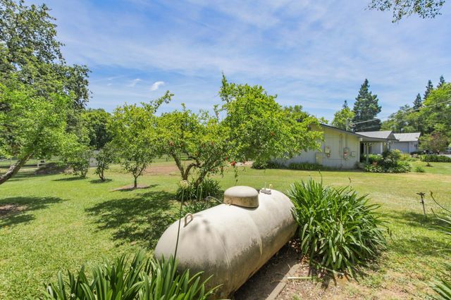 3095 Edgewood Ln, Newcastle, CA 95658