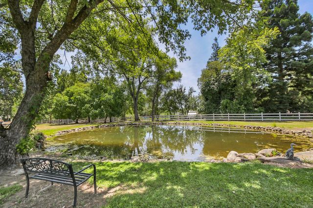 3095 Edgewood Ln, Newcastle, CA 95658