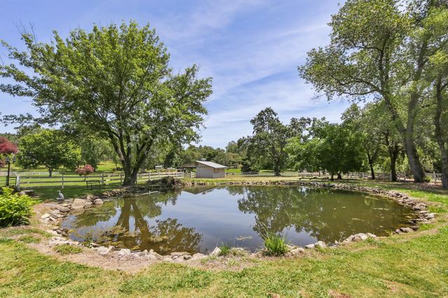 3095 Edgewood Ln, Newcastle, CA 95658