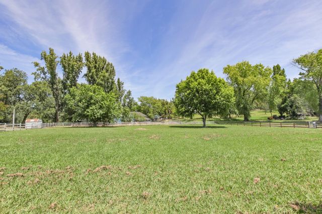 3095 Edgewood Ln, Newcastle, CA 95658