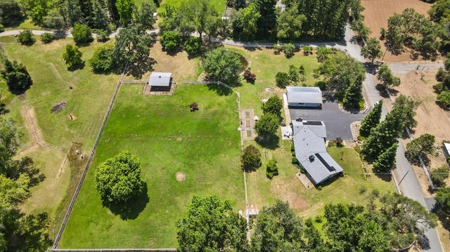 3095 Edgewood Ln, Newcastle, CA 95658