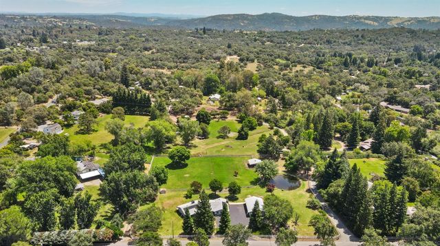 3095 Edgewood Ln, Newcastle, CA 95658