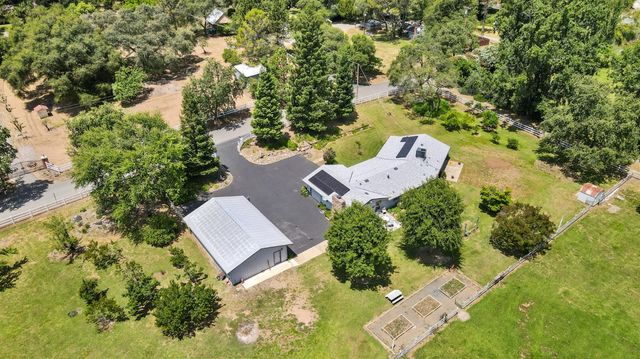 3095 Edgewood Ln, Newcastle, CA 95658